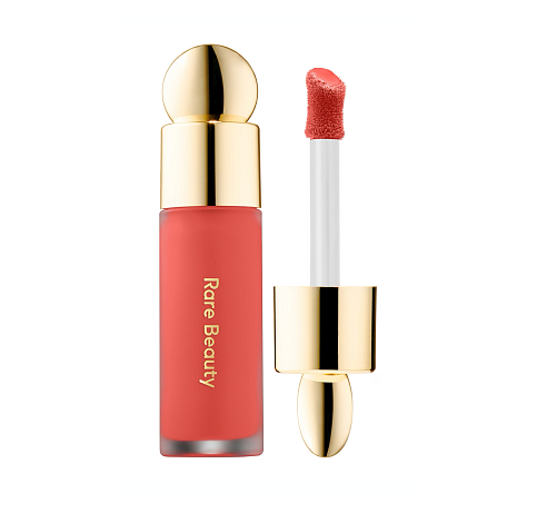 RARE BEAUTY  Soft Pinch – Tekutá tvářenka v odstínu Joy  Dostupnost: Sephora  Cena: 730 Kč