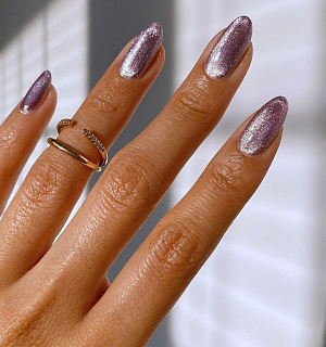 Nail trend: sametové nehty